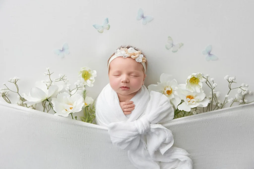 The Best Time to Schedule a Session with a Newborn Photographer
