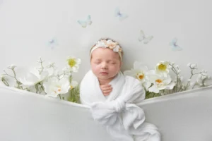 The Best Time to Schedule a Session with a Newborn Photographer